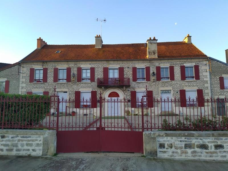La Residence Du Canal De Bourgogne 몽바르 외부 사진